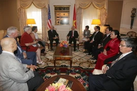 Tổng Bí thư Nguyễn Phú Trọng tiếp đại diện lãnh đạo Đảng Cộng sản Hoa Kỳ. (Ảnh: Trí Dũng/TTXVN)