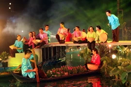 Tiết mục nghệ thuật tại lễ khai mạc Tuần lễ Du lịch xanh Đồng bằng sông Cửu Long 2015. (Ảnh: Duy Khương/TTXVN)