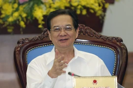 Thủ tướng Nguyễn Tấn Dũng tại một cuộc họp chuyên của Chính phủ. (Ảnh: Đức Tám/TTXVN)
