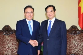 Thủ tướng Nguyễn Tấn Dũng tiếp ông Park Soo Kwan. (Ảnh: Doãn Tấn/TTXVN)