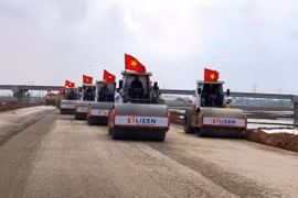 Nhà thầu Lizen tham gia thi công dự án cao tốc Bắc-Nam phía Đông đoạn Quốc lộ 45-Nghi Sơn. (Ảnh: Việt Hùng/Vietnam+)
