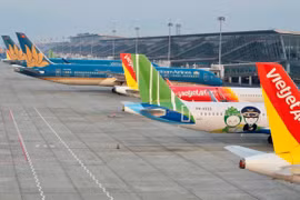 Máy bay của các hãng hàng không tại Sân bay Quốc tế Nội Bài. (Ảnh: CTV/Vietnam+)