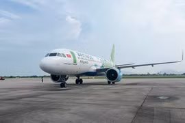 Dòng máy bay Airbus A320NEO của Bamboo Airways khai thác đường bay thẳng đầu tiên kết nối Hà Nội-Lệ Giang. (Ảnh: PV/Vietnam+)