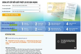Tỷ lệ người dân đăng ký sử dụng Dịch vụ Công mức độ 4 đổi bằng lái xe trực tuyến ngày càng gia tăng. (Nguồn: Vietnam+)