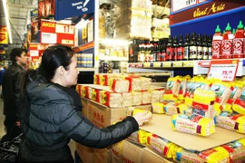 Tiểu thương Việt ở Séc cạnh tranh với các “siêu đại gia”