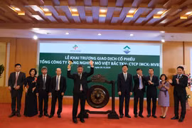 Ngày 28/10, Tổng công ty mỏ Việt Bắc TKV đã niêm yết 105 triệu cổ phiếu trên HNX. (Ảnh: CTV/Vietnam+)