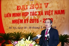 Chủ tịch Ủy ban Trung ương Mặt trận Tổ quốc Việt Nam Nguyễn Thiện Nhân phát biểu tại Lễ khai mạc Đại hội. (Ảnh: Nguyễn Dân/TTXVN)