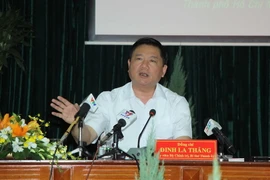 Ông Đinh La Thăng phát biểu chỉ đạo tại buổi làm việc. (Ảnh: Thanh Vũ/TTXVN)