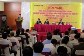 Hội nghị triển khai Luật Tổ chức chính quyền địa phương và nghiệp vụ công tác tổ chức bầu cử đại biểu Quốc hội khóa XIV và đại biểu Hội đồng nhân dân các cấp nhiệm kỳ 2016-2021. (Ảnh: Quốc Việt/TTXVN)
