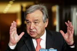 Cựu Thủ tướng Bồ Đào Nha Antonio Guterres trả lời phỏng vấn báo chí tại trụ sở Liên hợp quốc ở New York (Mỹ) ngày 12/4 vừa qua. (Ảnh: AFP/TTXVN)