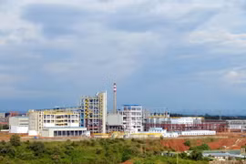 Toàn cảnh nhà máy Alumin Nhân Cơ. (Ảnh: Hưng Thịnh/TTXVN)