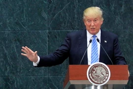 Ứng cử viên Tổng thống Mỹ của đảng Cộng hòa Donald Trump​ tại cuộc họp báo ở Los Pinos, Mexico City ngày 31/8. (Ảnh: THX/TTXVN)