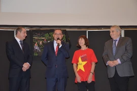 Đại sứ Việt Nam tại Pháp Nguyễn Ngọc Sơn phát biểu tại buổi lễ. (Ảnh: Bích Hà/Vietnam+) 