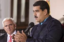 Tổng thống Venezuela Nicolas Maduro - phải. (Ảnh: EPA/TTXVN)