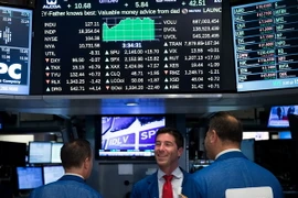 Sàn giao dịch chứng khoán New York (Mỹ) ngày 12/7 vừa qua. (Ảnh: AFP/TTXVN)