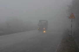 Sương mù dày đặc. (Ảnh minh họa: Công Luật/TTXVN