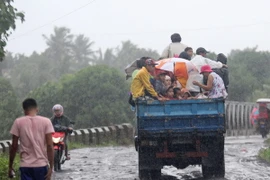 Bão Rammasun đã đi vào Biển Đông và trở thành cơn bão số 2