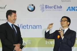 Mục tiêu 5 năm tới là phát triển kinh tế nhanh và bền vững hơn