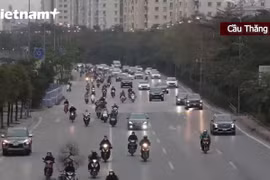 Không xảy ra tắc nghẽn vào giờ tan tầm ngày làm việc cuối. (Ảnh: Minh Hiếu/Vietnam+)