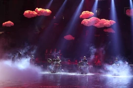 Sa Pa: Mê hoặc với show thực cảnh về 5 dân tộc thiểu số trong sương