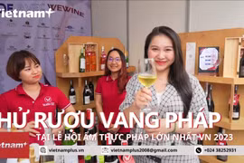 Rượu vang Pháp, nhạc cổ điển giúp buổi hẹn hò của bạn thêm thi vị. (Ảnh: PV/Vietnam+)