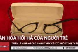Mắt nhắm mắt mở: Triển lãm kể chuyện người trẻ trong 'văn hóa hối hả'