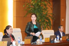 Chủ tịch Quốc hội Nguyễn Thị Kim Ngân phát biểu bế mạc Phiên họp thứ 32 của Ủy ban Thường vụ Quốc hội. (Ảnh: Trọng Đức/TTXVN)