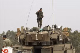 Binh sỹ Israel tham gia một cuộc tập trận tại khu vực cao nguyên Golan ngày 7/5. (Nguồn: AFP/TTXVN)