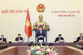 Chủ tịch Quốc hội Vương Đình Huệ phát biểu khai mạc phiên họp. (Ảnh: Doãn Tấn/TTXVN)