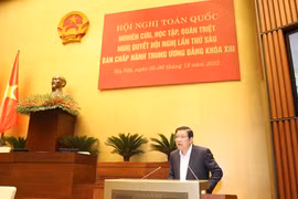 Hội nghị toàn quốc nghiên cứu, học tập, quán triệt Nghị quyết Hội nghị lần thứ sáu Ban Chấp hành Trung ương Đảng khoá XIII chuyên đề 1 "Tiếp tục xây dựng và hoàn thiện Nhà nước pháp quyền xã hội chủ nghĩa Việt Nam trong giai đoạn mới" bằng hình thức trực 