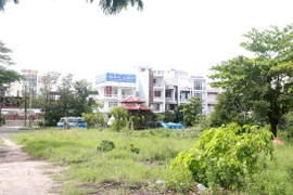 Một khu đất ở thành phố Tuy Hòa. (Ảnh: Xuân Triệu/TTXVN)