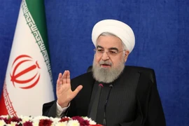 Tổng thống Iran Hassan Rouhani (ảnh) hối thúc chính quyền mới của Mỹ quay lại Thỏa thuận hạt nhân năm 2015 và dỡ bỏ các biện pháp trừng phạt nhằm vào Tehran. (Ảnh: AFP/TTXVN)
