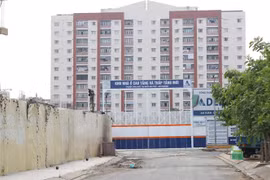 Thi công dự án nhà ở trong Khu đô thị An Phú-An Khánh, Quận 2. (Ảnh: Trần Xuân Tình/TTXVN)