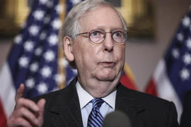 Lãnh đạo đa số tại Thượng viện Mỹ Mitch McConnell trong cuộc họp báo tại Washington, D.C. (Ảnh: THX/TTXVN)