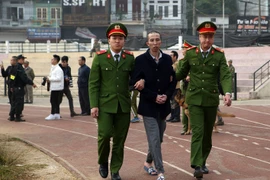 Bị cáo Bùi Văn Công tại phiên tòa ngày 27/11. (Ảnh: Phan Tuấn Anh/TTXVN)