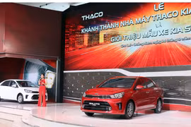 Giới thiệu mẫu xe KIA SOLUTO phiên bản AT Deluxe. (Ảnh: Trần Tĩnh/TTXVN)