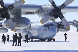 Máy bay vận tải quân sự C-130 Hercules được sử dụng cho các chuyến bay tới Nam Cực. (Ảnh: Không quân Chile/TTXVN phát)