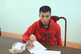 Đối tượng Bảo tại cơ quan công an. (Ảnh: Đậu Tất Thành/TTXVN)