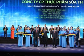 Tập đoàn TH được vinh danh tại lễ công bố sản phẩm đạt Thương hiệu quốc gia năm 2022. (Ảnh: Xuân Quảng/Vietnam+)