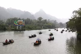 Huyện Mỹ Đức đề xuất tổ chức đón khách thắng cảnh chùa Hương từ ngày 16/2. (Ảnh: TTXVN)