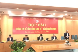 Đại diện Sở Kế hoạch và Đầu tư Hà Nội thông tin về tình hình kinh tế-xã hội quý 4 của Thủ đô. (Ảnh: Xuân Quảng/Vietnam+)