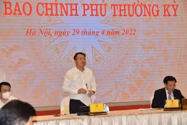 Thứ trưởng Bộ Tài chính Nguyễn Đức Chi thông tin các vấn đề liên quan đến trái phiếu và quản lý hoạt động chứng khoán. (Ảnh: Xuân Quảng/Vietnam+)