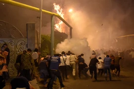 [Video] Giao chiến kinh hoàng giữa cảnh sát người biểu tình Armenia