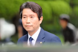 Bộ trưởng Thống nhất Hàn Quốc Lee In-young. (Nguồn: tbs.seoul.kr)