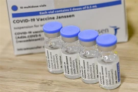 Vaccine ngừa COVID-19 của Johnson & Johnson. (Ảnh: AFP/TTXVN)