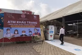 Hải Dương lắp đặt cây ATM khẩu trang miễn phí cho người dân