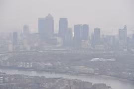 Thủ đô London chìm trong khói mù. (Ảnh: Wired)