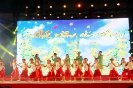 Gala Mai Vàng 2021: Tết yêu thương, đầy ắp nghĩa tình