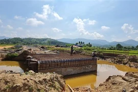 Nhiều công trình đầu tư năm 2022 tại tỉnh Gia Lai chưa được giải ngân vốn do địa phương không thu được tiền sử dụng đất - nguồn phân bổ vốn theo kế hoạch. (Ảnh: Hồng Điệp/TTXVN)