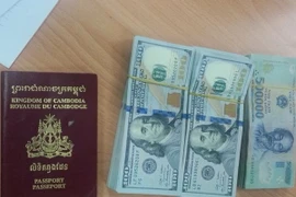 Phạt tù 2 người Campuchia vận chuyển tiền trái phép qua biên giới